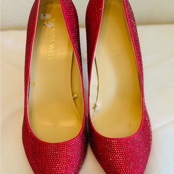 Nine West Studded Fuschia Pink Heels - Picture 5 of 6